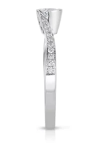 1/4 C.T.T.W Diamond 10Kt Gold Engagement Ring