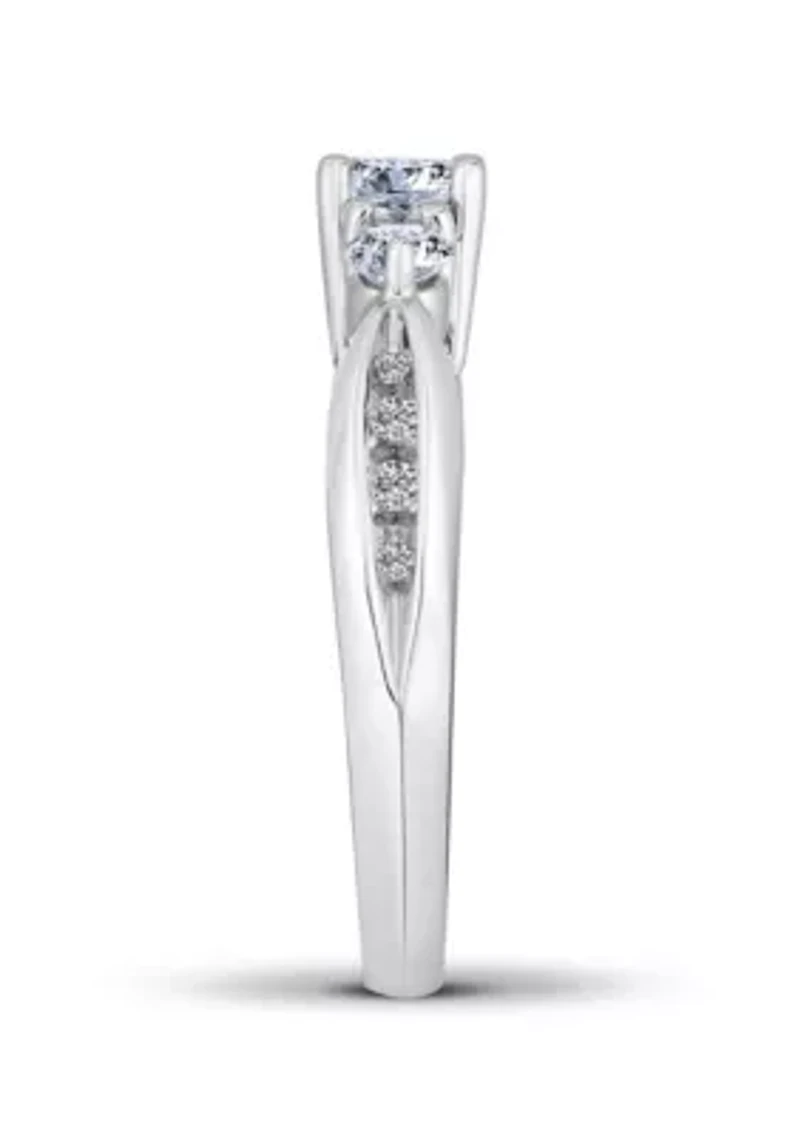 7/8 C.T.T.W Diamond 14Kt Gold Engagement Ring