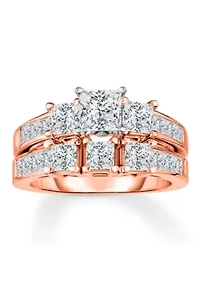 3 1/2 C.T.T.W Diamond 14Kt Gold Bridal Set