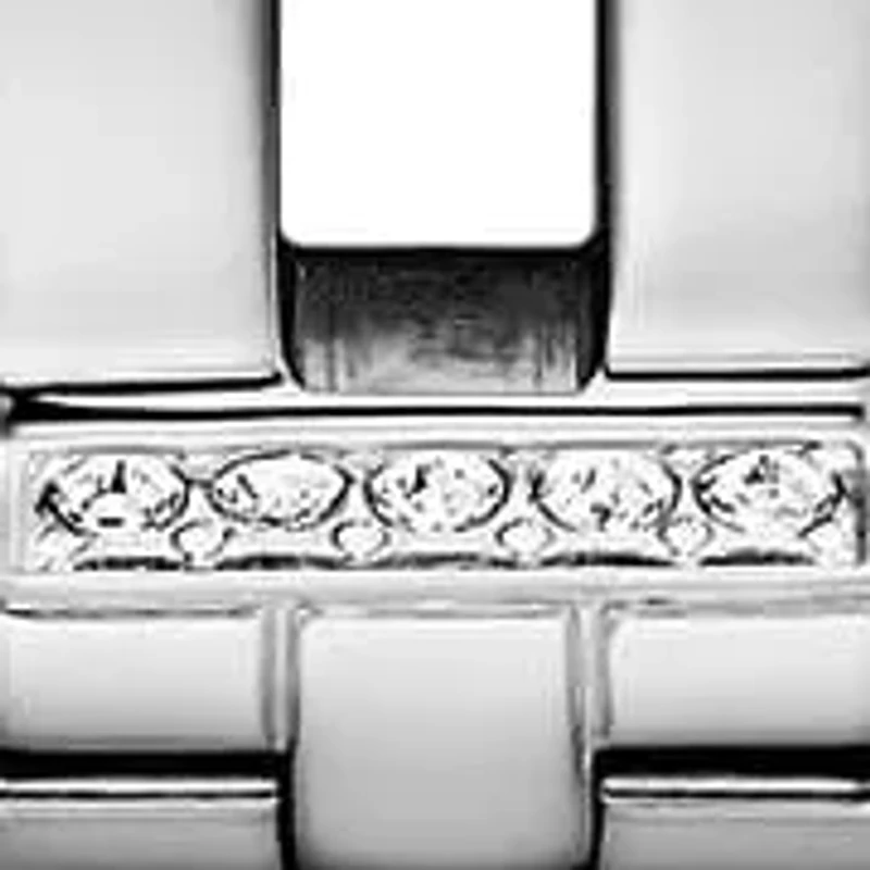 Caravelle Ladies Modern Silver-Tone Stainless Steel Expansion Watch 22mm