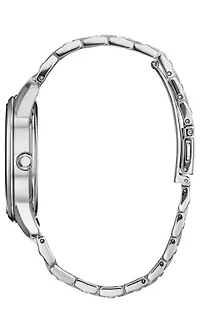 Women's Disney Minnie Mouse Bracelet Watch 37mm