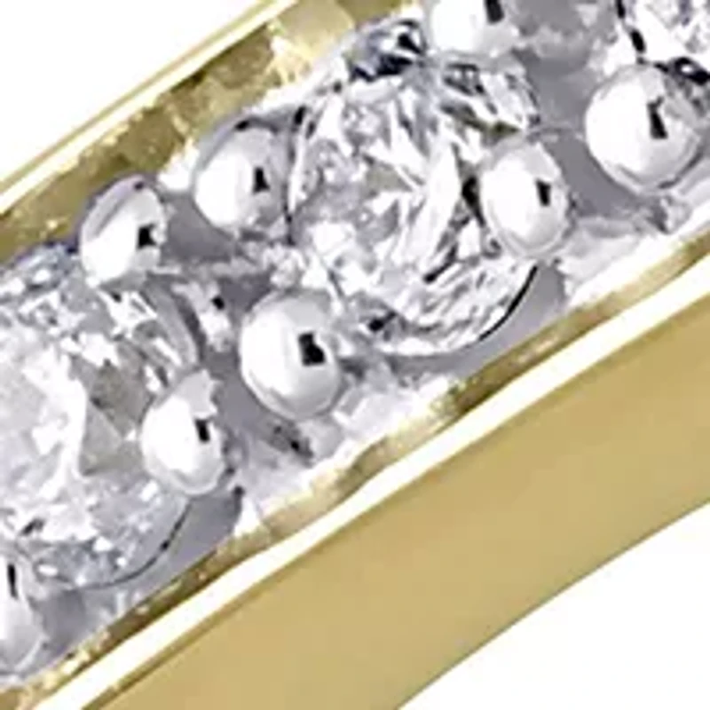 5/8 CT TW Princess and Round-Cut Diamond Cluster Engagement Ring 10k Yellow Gold