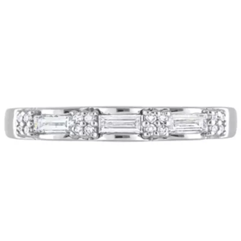 1/4 ct. t.w. Diamond Anniversary Ring Platinum