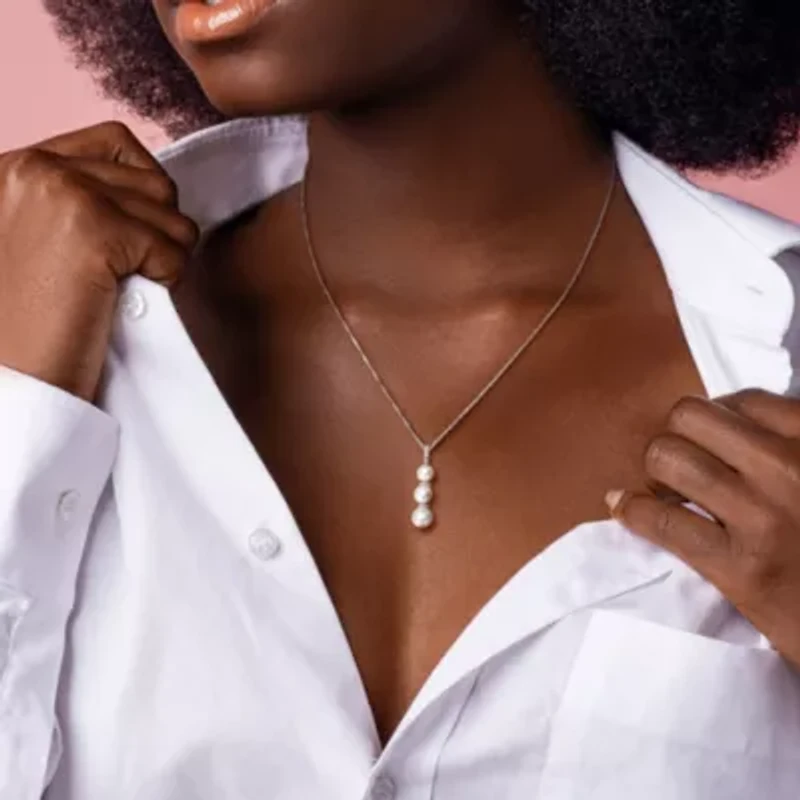 6-8.5 mm Freshwater Cultured Pearl & Diamond Accent Pendant with Chain 14k Gold