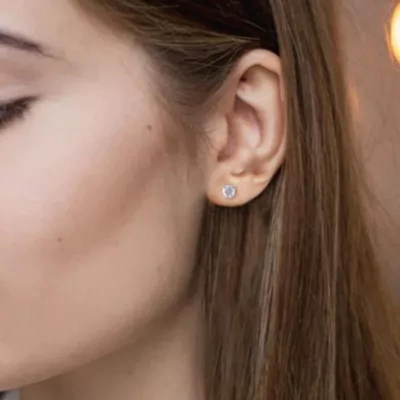 Diamond Solitaire Earrings in 14K White Gold