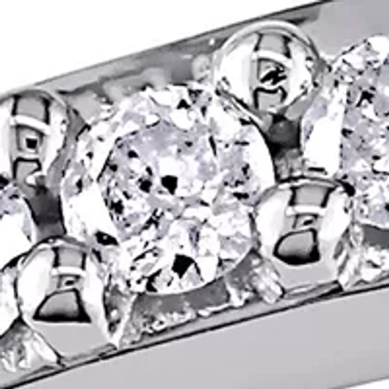 1/4 ct. t.w. Diamond Anniversary Band 10K White Gold