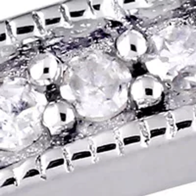 1/8 ct. t.w. Diamond Wedding Band Sterling Silver