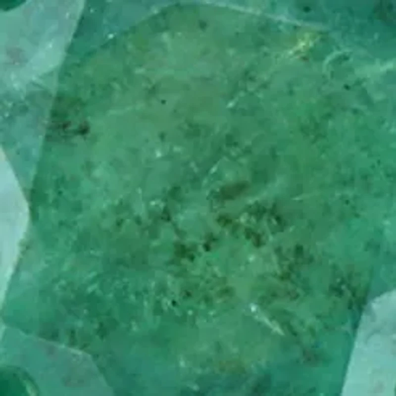 10k Yellow Gold Emerald Stud Earrings