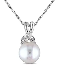 Pearl and 1/10 ct. t.w. Diamond Accent Pendant with Chain in 10K White Gold