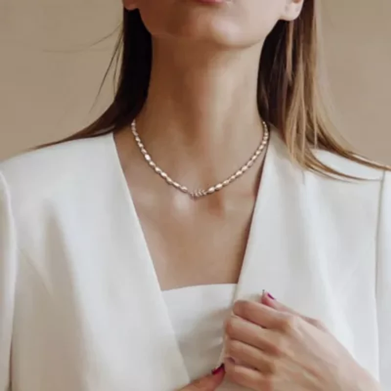5-6mm Freshwater Cultured Pearl Necklace with Leaf Motif in Sterling Silver