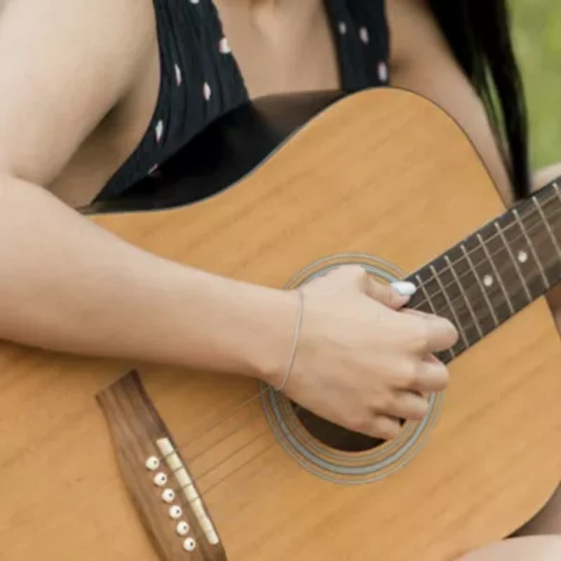 1.6mm Gold Round Box Link Bracelet in 10K White Gold