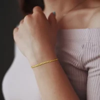 3.8mm Curb Link Bracelet in 10k Yellow Gold, 9 in