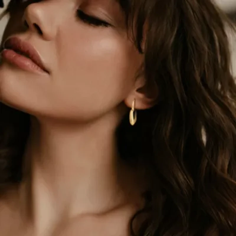 Open Heart Hoop Earrings in 14K Yellow Gold