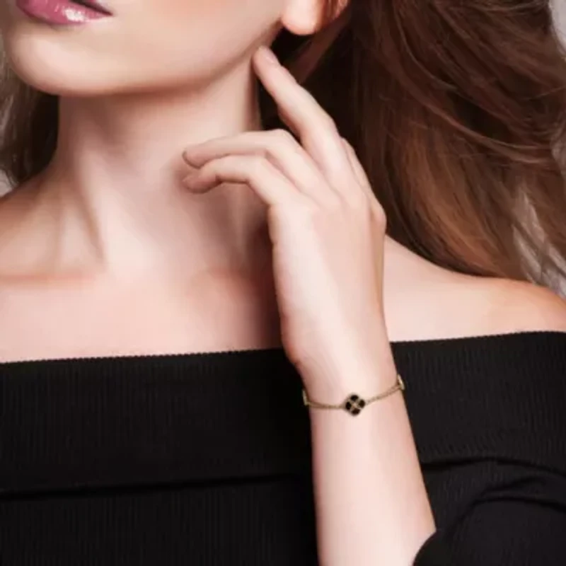 Black Agate Bracelet in Yellow Plated Sterling Silver - 7.25 in