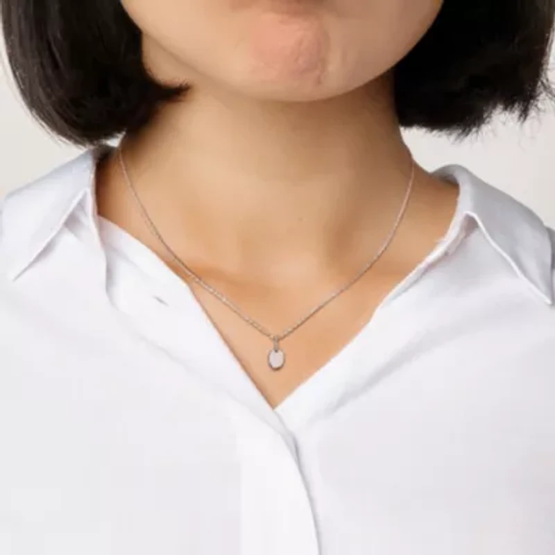 Oval Pendant with Chain in Sterling Silver