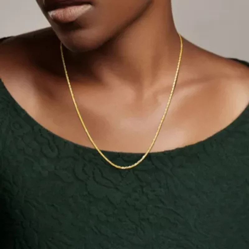 2mm Valentino Star Chain Necklace in 10K Yellow Gold, 24"