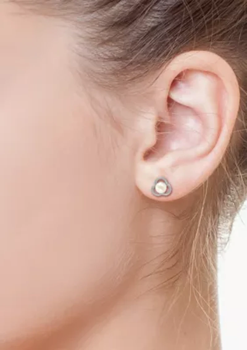 Freshwater Pearl Stud Earrings in Sterling Silver