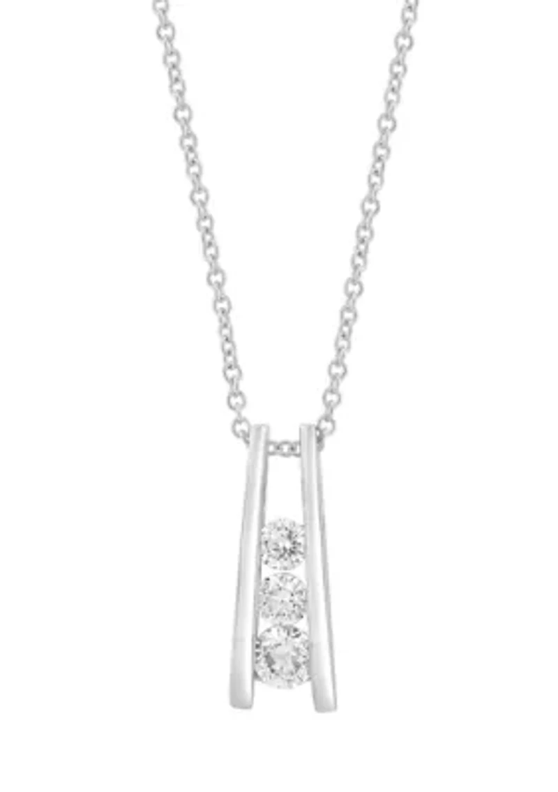 14K White Gold Diamond Pendant Necklace