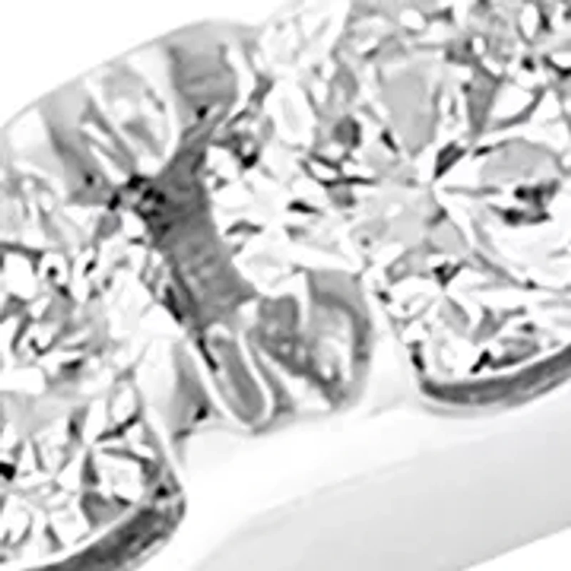 1/ ct. t.w. Diamond Band in 14K White Gold