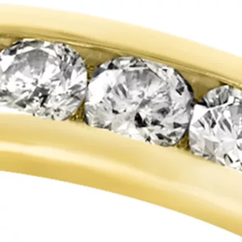 0.25 ct. t.w. Diamond Band in 14K Yellow Gold