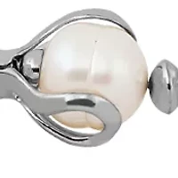White Pearl Necklace in Sterling Silver
