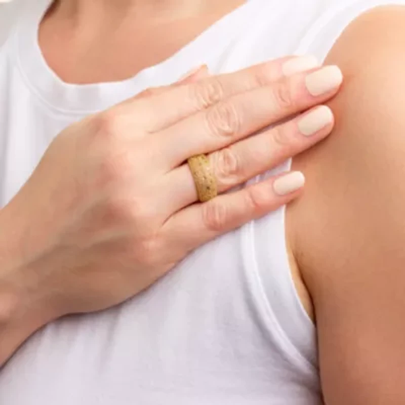 10k Yellow Gold Openwork Filigree Wide Elegant Band Ring, Size 7