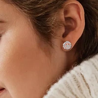 1/2Ctw Flower Diamond Stud Earrings Set in 925 Sterling Silver