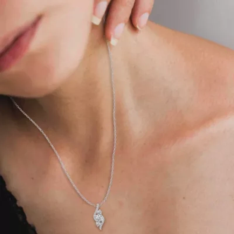 1/2Ctw Diamond Pendant Necklace set in 925 Sterling Silver with 18" cable chain