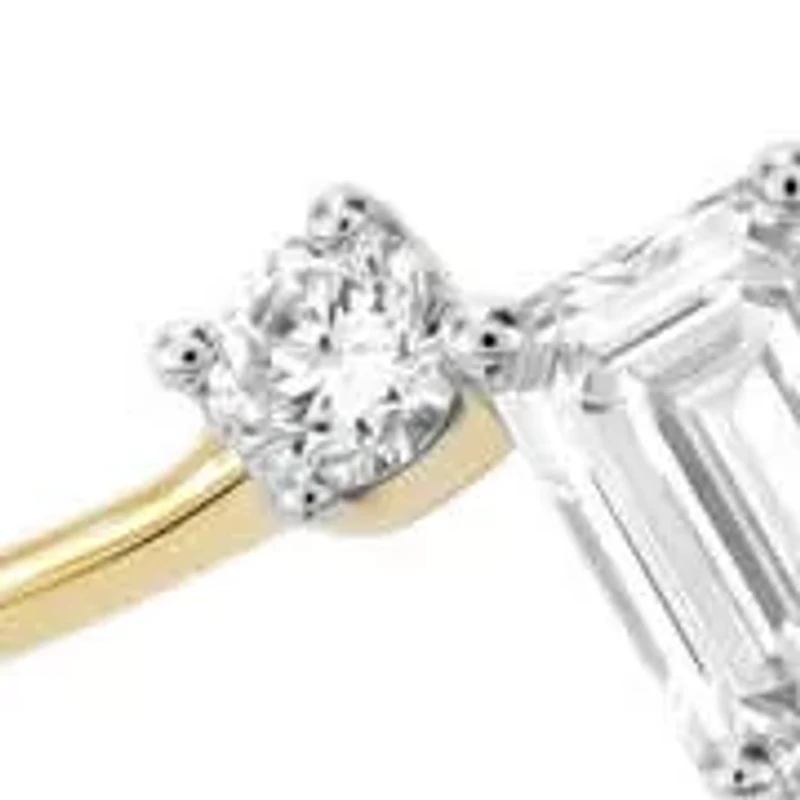 Lab Created 1/4 Cttw Emerald & Round Cut Lab-Grown Diamond Women's Ring in 10K Yellow Gold, Size 7