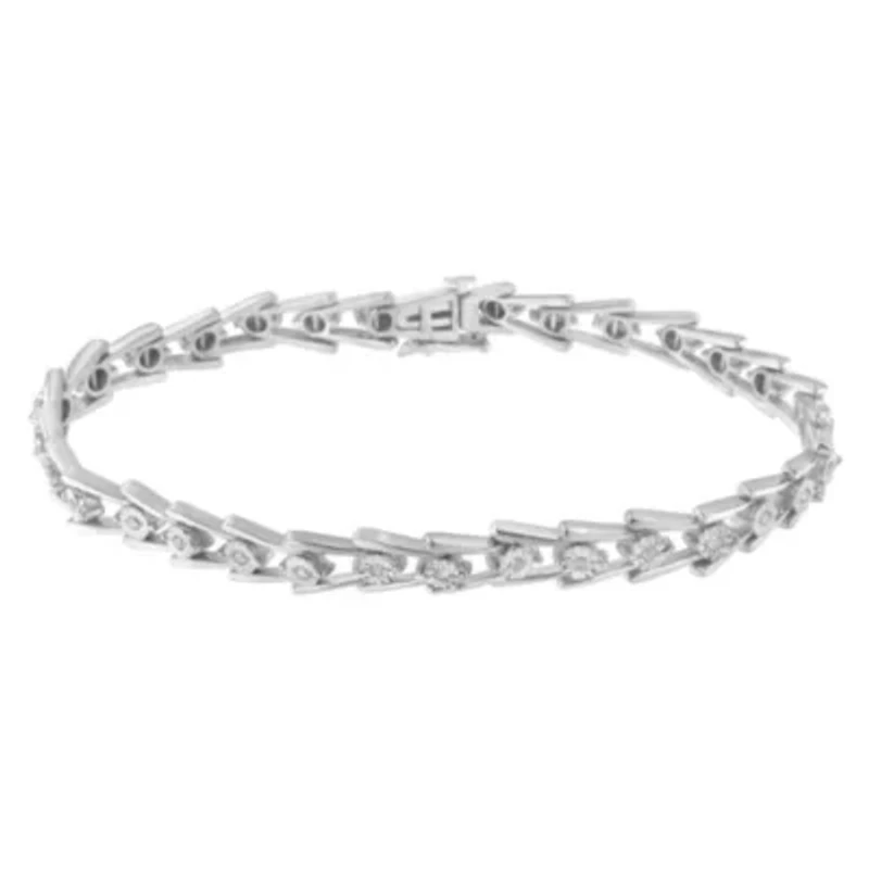 Silver 1/4 cttw Miracle Set Diamond Sleek and Open "V"Bracelet -7.5"