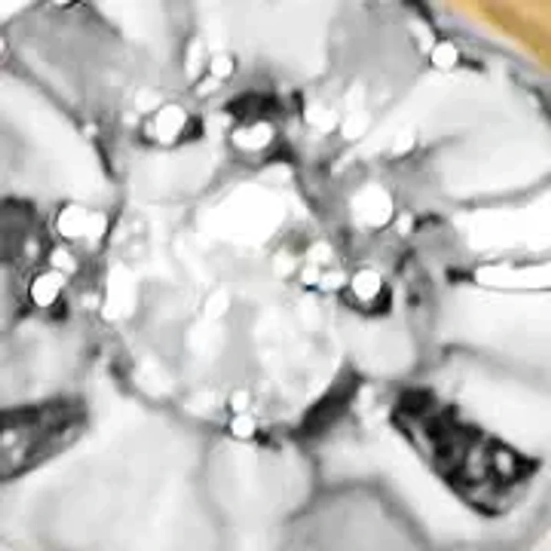 10k Yellow Gold 1/3 Cttw Diamond 3 Stone and X-Link Bracelet