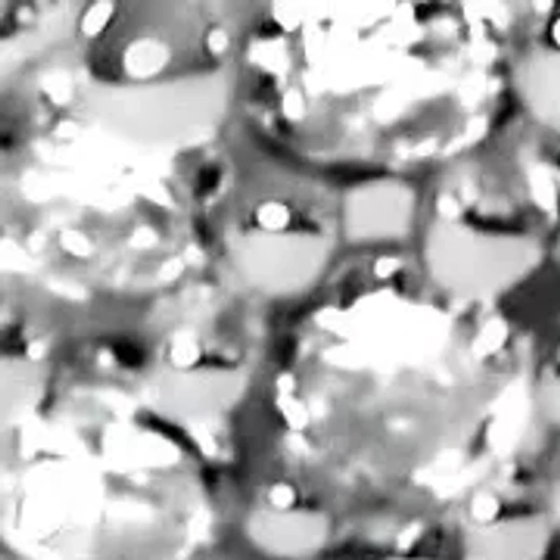 10K White Gold 1.00 Cttw Diamond Floral Cluster and X-Link Bracelet