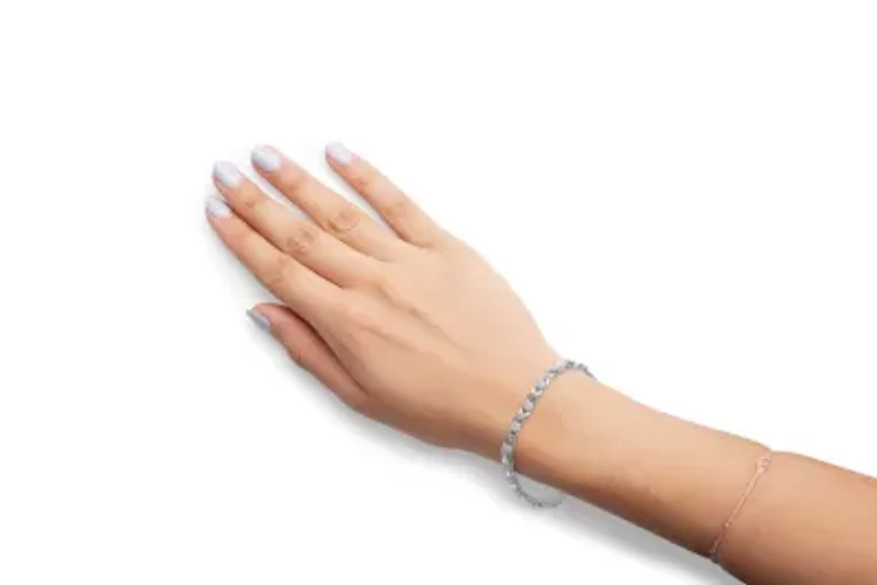 10K White Gold 1.00 Cttw Diamond Floral Cluster and X-Link Bracelet