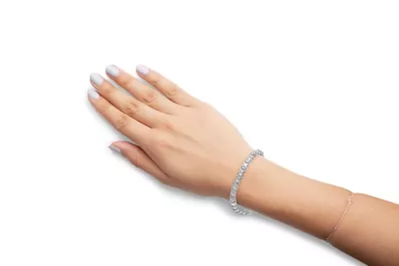 10K White Gold 1 1/2 Cttw Diamond and X-Link Tennis Bracelet