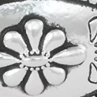 Flower Engraved Disc Stretch Bracelet