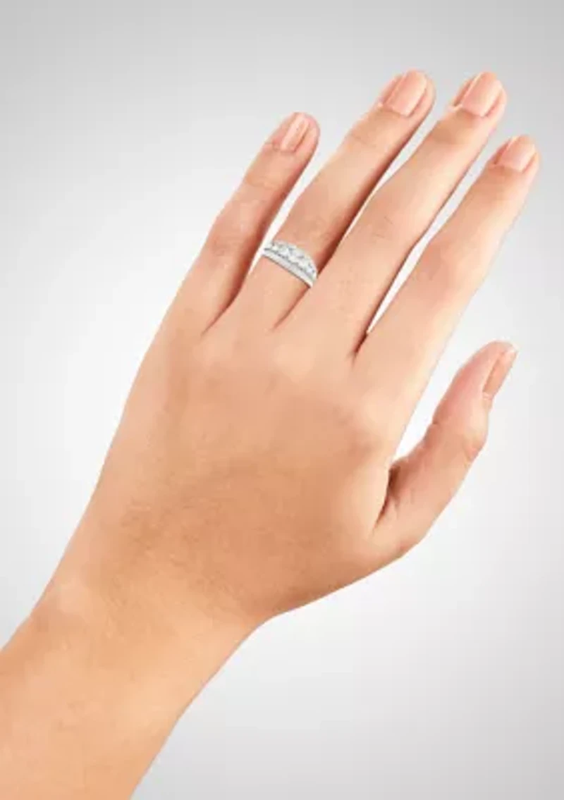 Sterling Silver Graduated Round Cubic Zirconia Ring