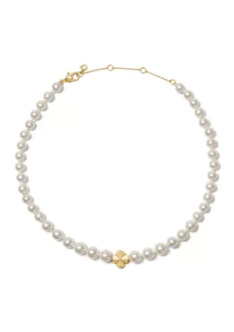Short Pearl Collar Necklace