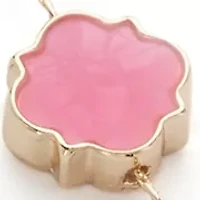 Gold Tone Quatrefoil Motif Long Necklace