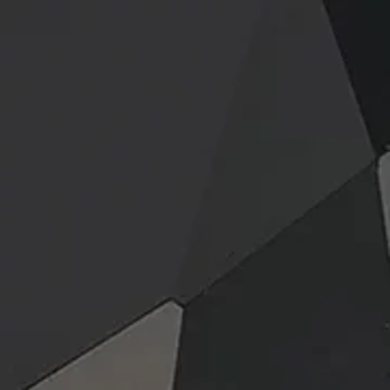 STERLING SILVER PRINCESS CUT EMERALD RING