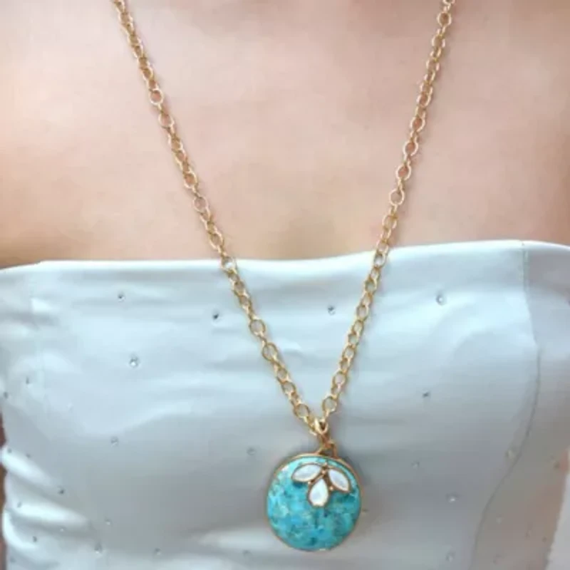 White Mother of Pearl Petal Golden Pendant Necklace