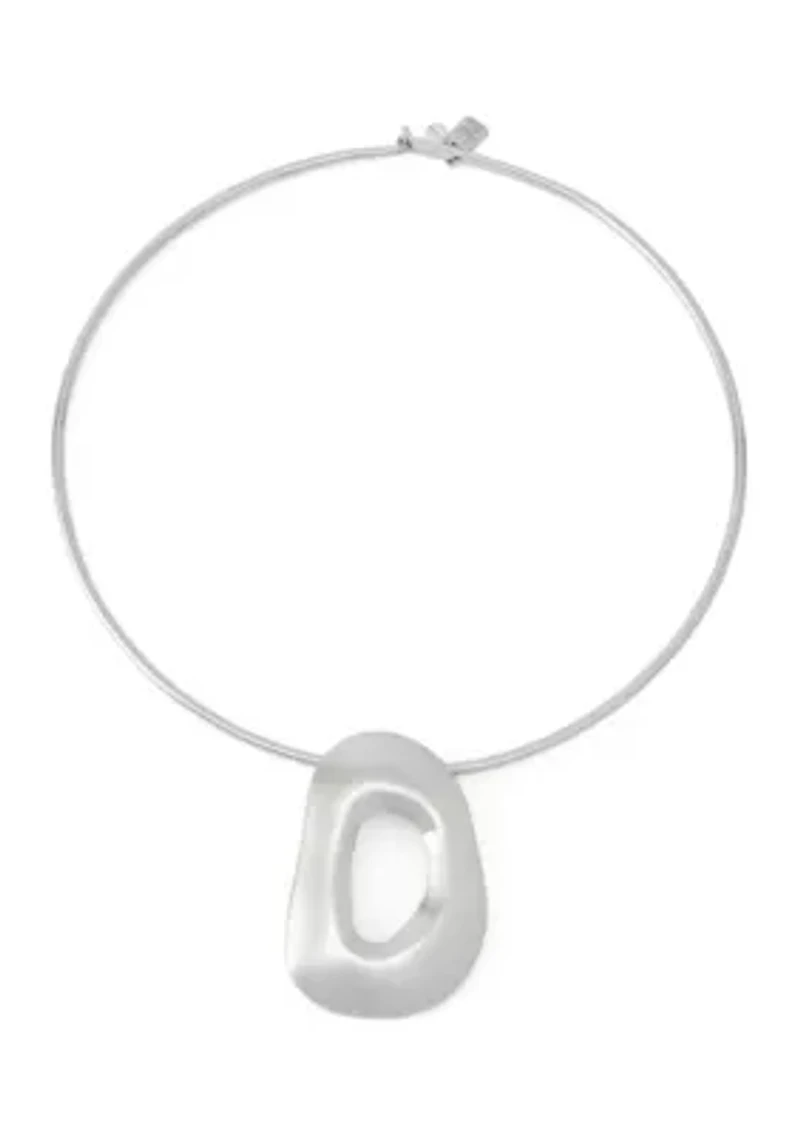 Sculpted Link Pendant Wire Collar Necklace