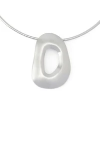 Sculpted Link Pendant Wire Collar Necklace