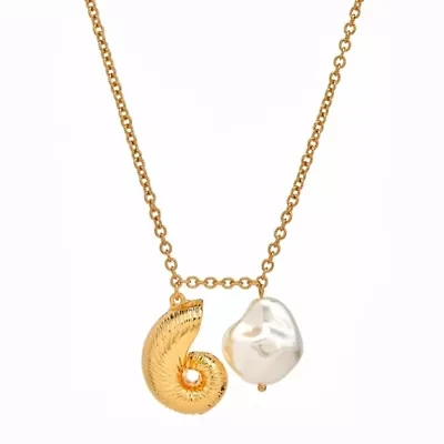 Seashell Pendant Necklace