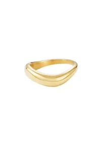 Tarnish Resistant 18k Gold Plated Curved Band
