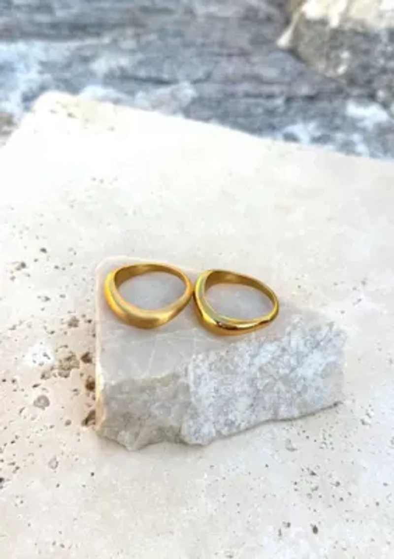 Tarnish Resistant 18k Gold Plated Nesting Curved Band Set