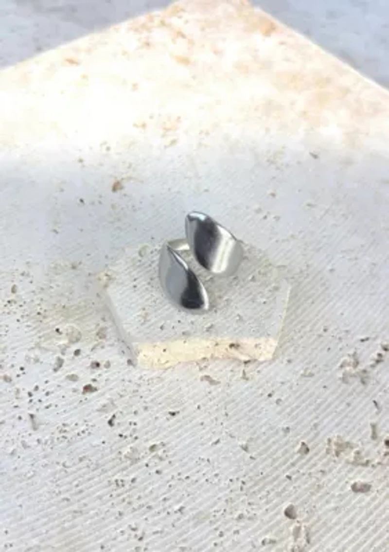 Tarnish Resistant Silver Overlap Petals Ring