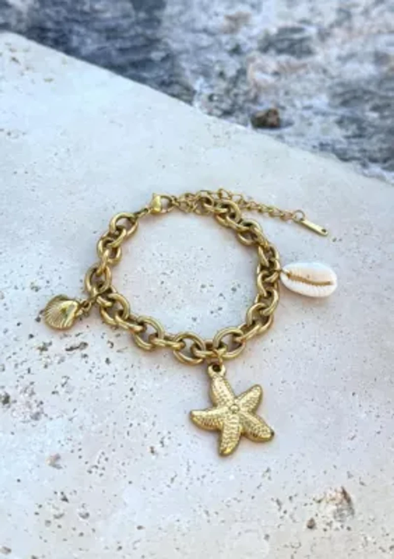 Tarnish Resistant 18k Gold Plated Beach Charm Bracelet