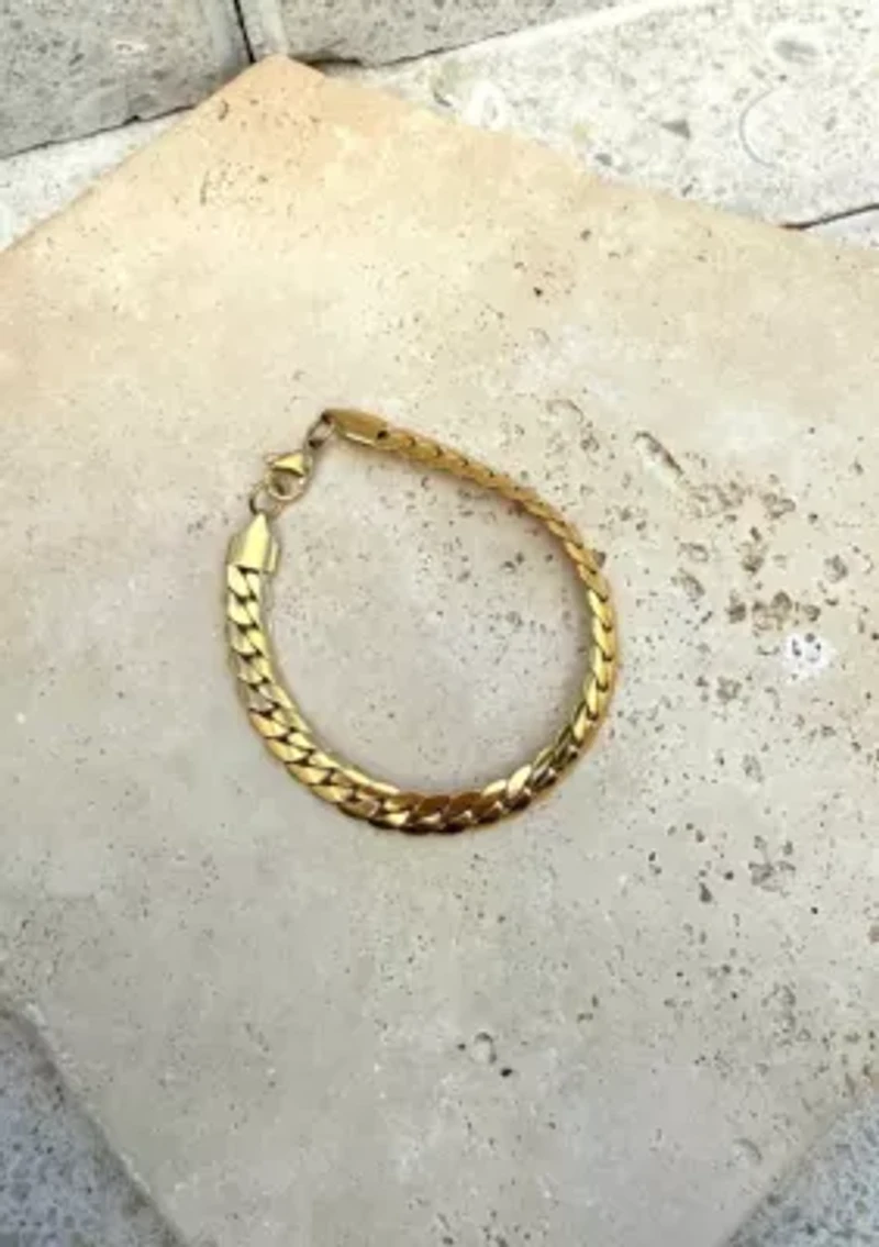 Tarnish Resistant 18k Gold Plated Flat Curb Chain Bracelet