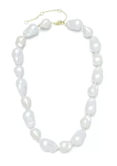 Chunky Faux Pearl Necklace