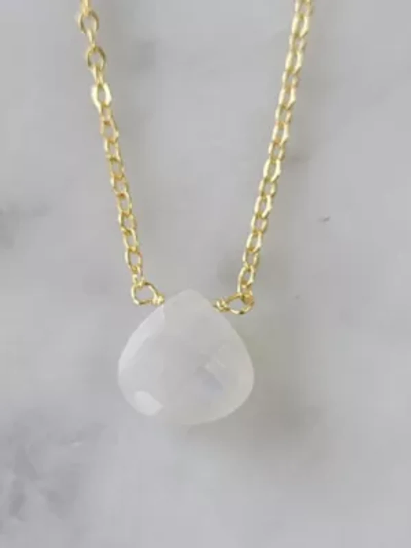 stephanie delicate drop necklace in Gold moonstone